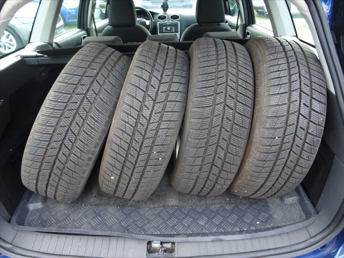 ford-focus-2-0-tdi-100-kw - 9