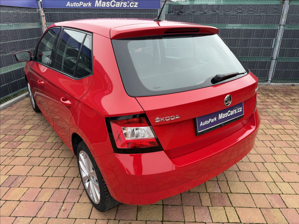 skoda-fabia-iii-1-0-tsi-ambition - 5