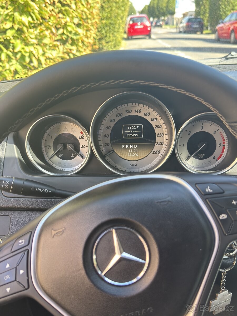 mercedes-benz-tridy-c-2-1-w204 - 9