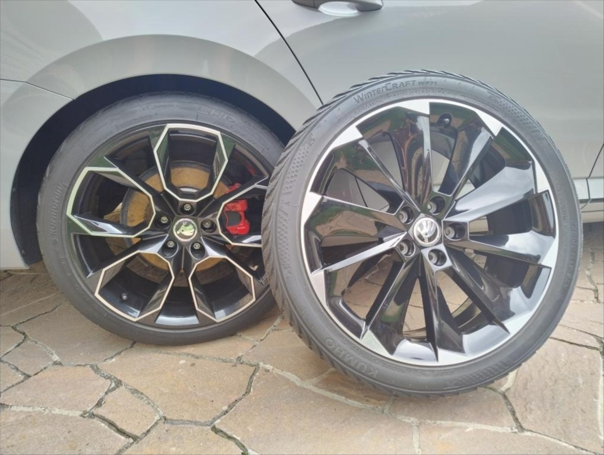 skoda-superb-sportline - 5