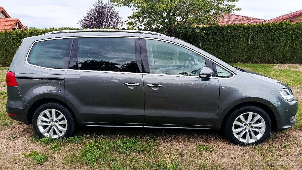 volkswagen-sharan-2-0-tdi-bluemotion-103-kw - 4