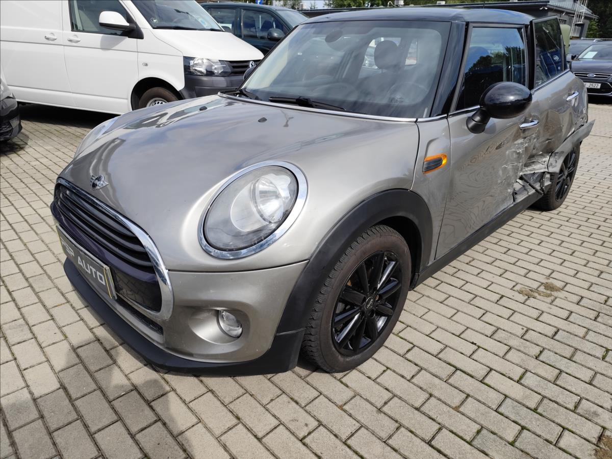 Mini Cooper 1.5i 100KW ALU NAVI AUT.KLIMA