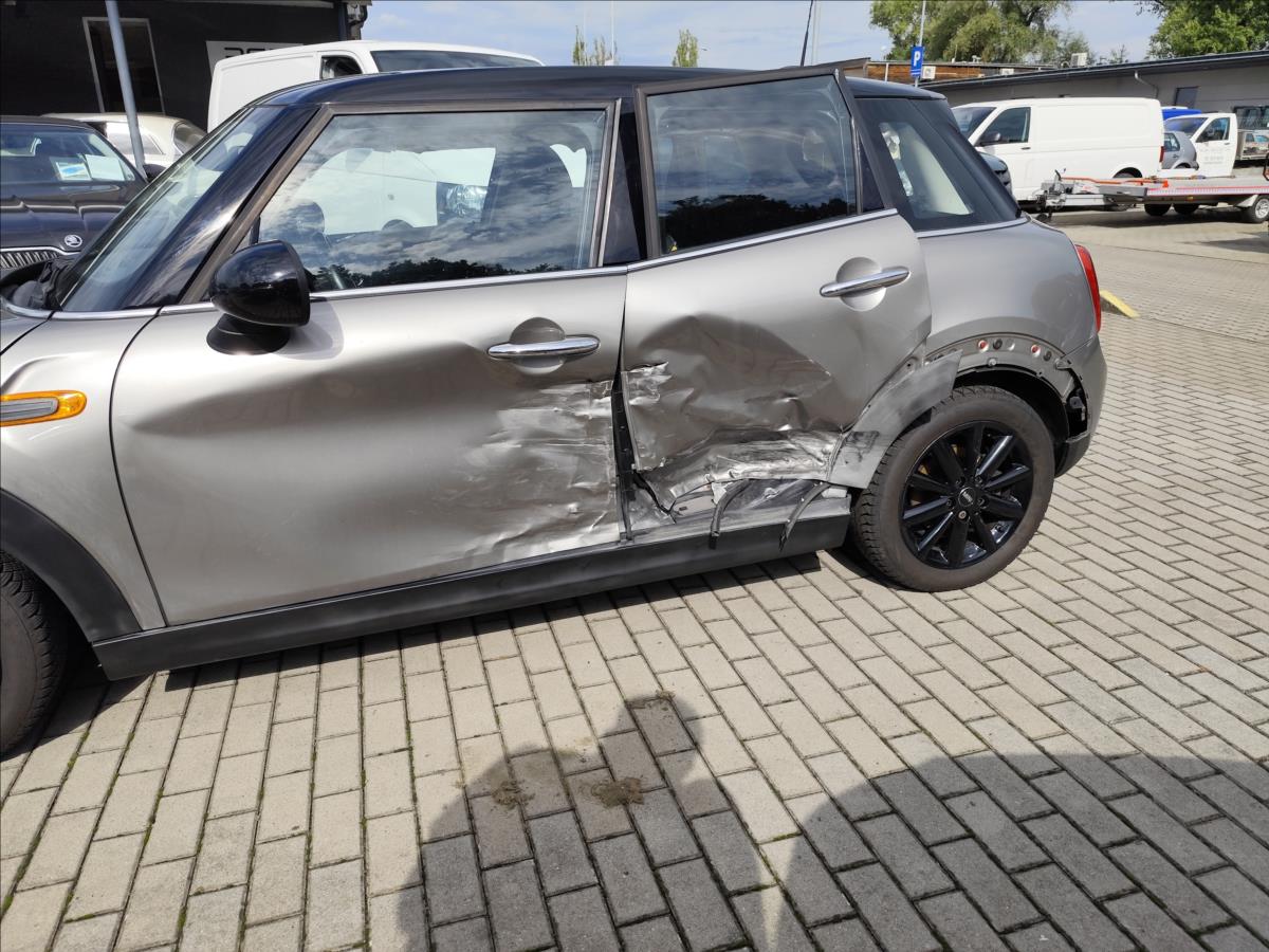 mini-cooper-1-5i-100kw-alu-navi-aut-klima - 6
