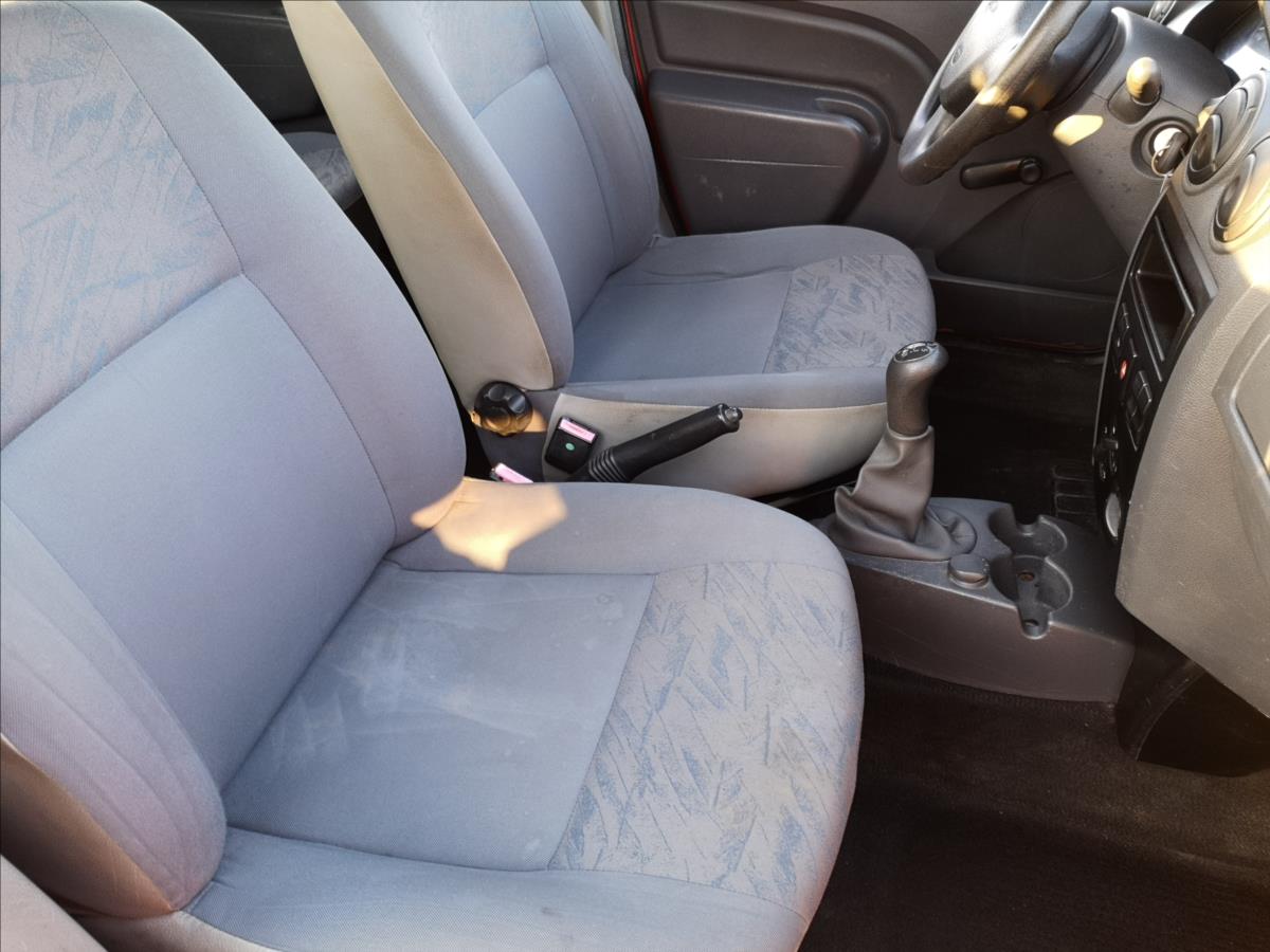 dacia-logan-1-4-mcv-ambiance-5-mistny - 9