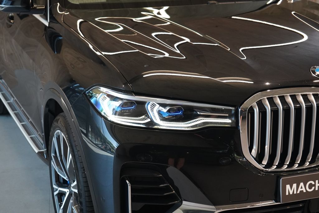 bmw-x7-40d-xdrive-laser-tazne-hud - 4