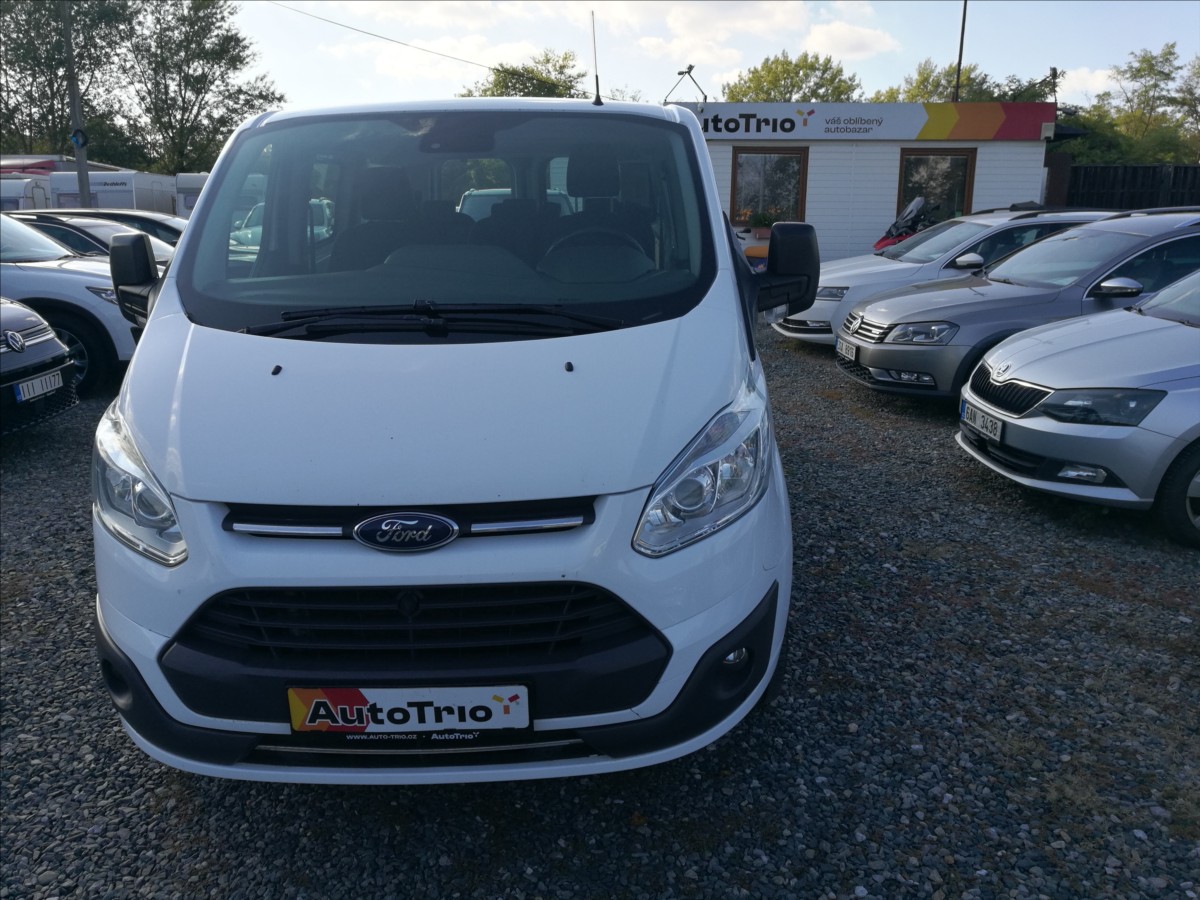 Ford Tourneo Custom 2,0 TDCi L 2 8 míst