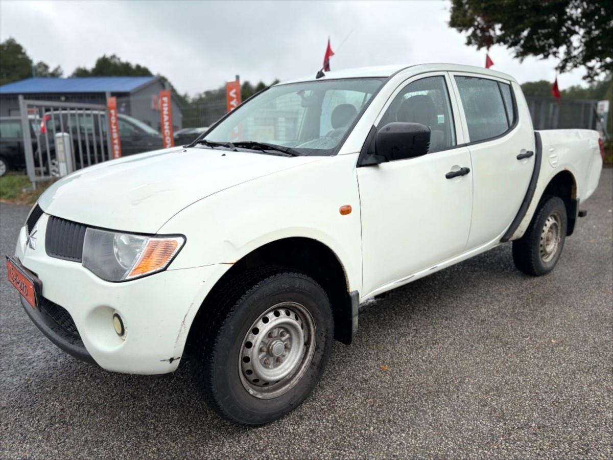 Mitsubishi L200 2,5 DI-D  4X4