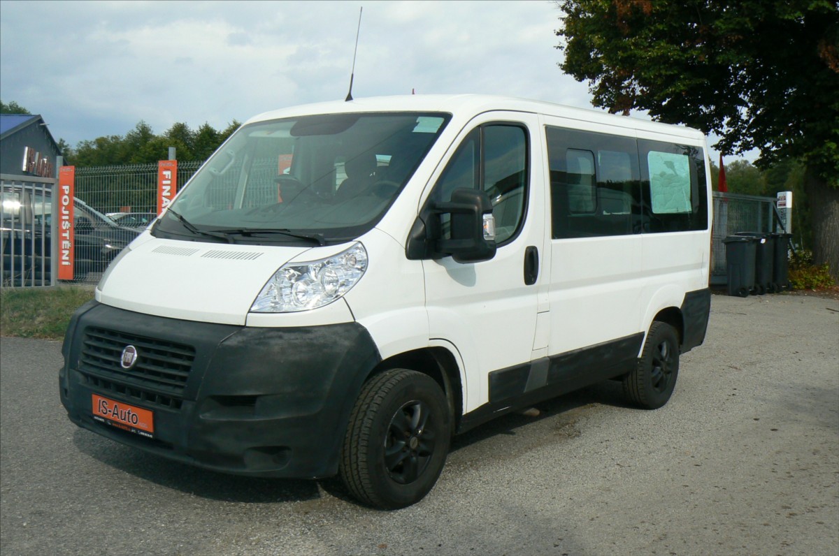 Fiat Ducato 2,3 JTD- 9 míst -1 lůžko