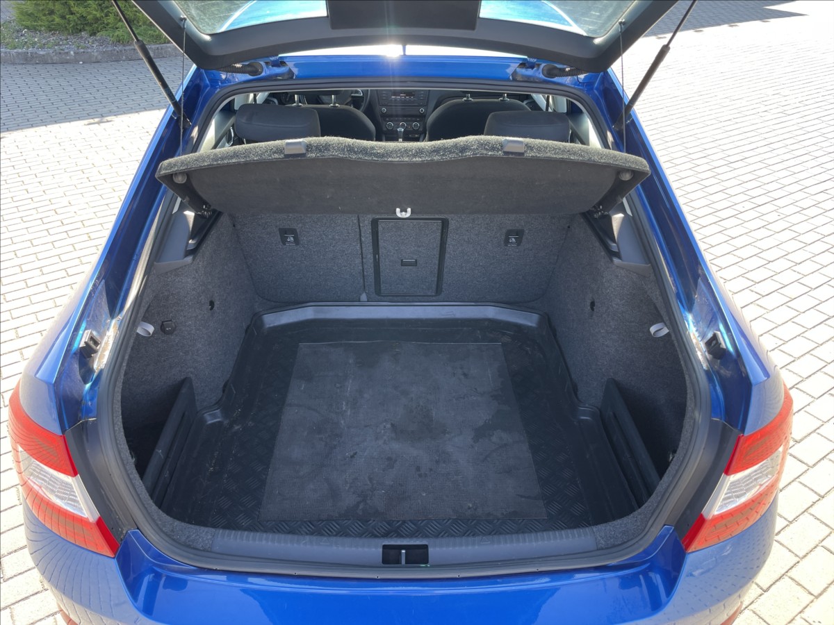 skoda-octavia-1-8-tsi-132kw-dsg-style-xenon-led-czauto - 8