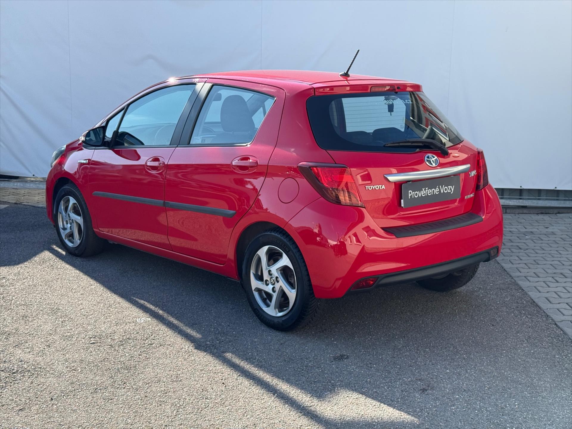 toyota-yaris-1-5-trend-hybrid - 5