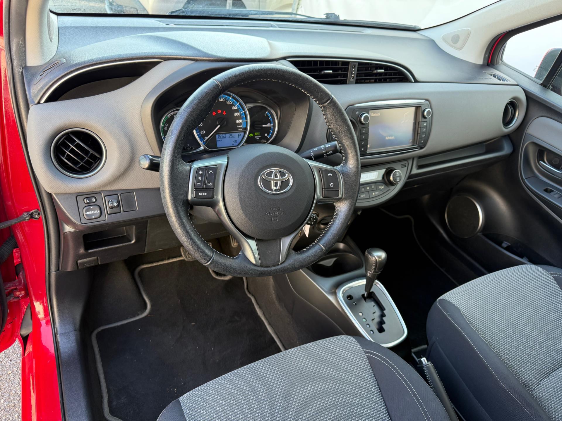 toyota-yaris-1-5-trend-hybrid - 6