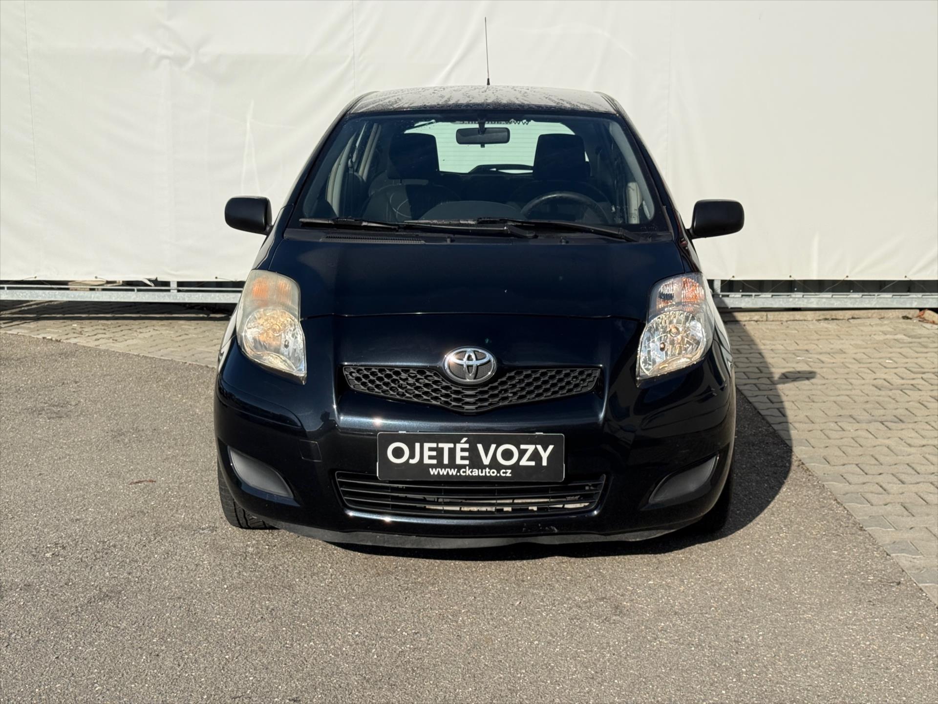 toyota-yaris-1-3-terra-cool - 1