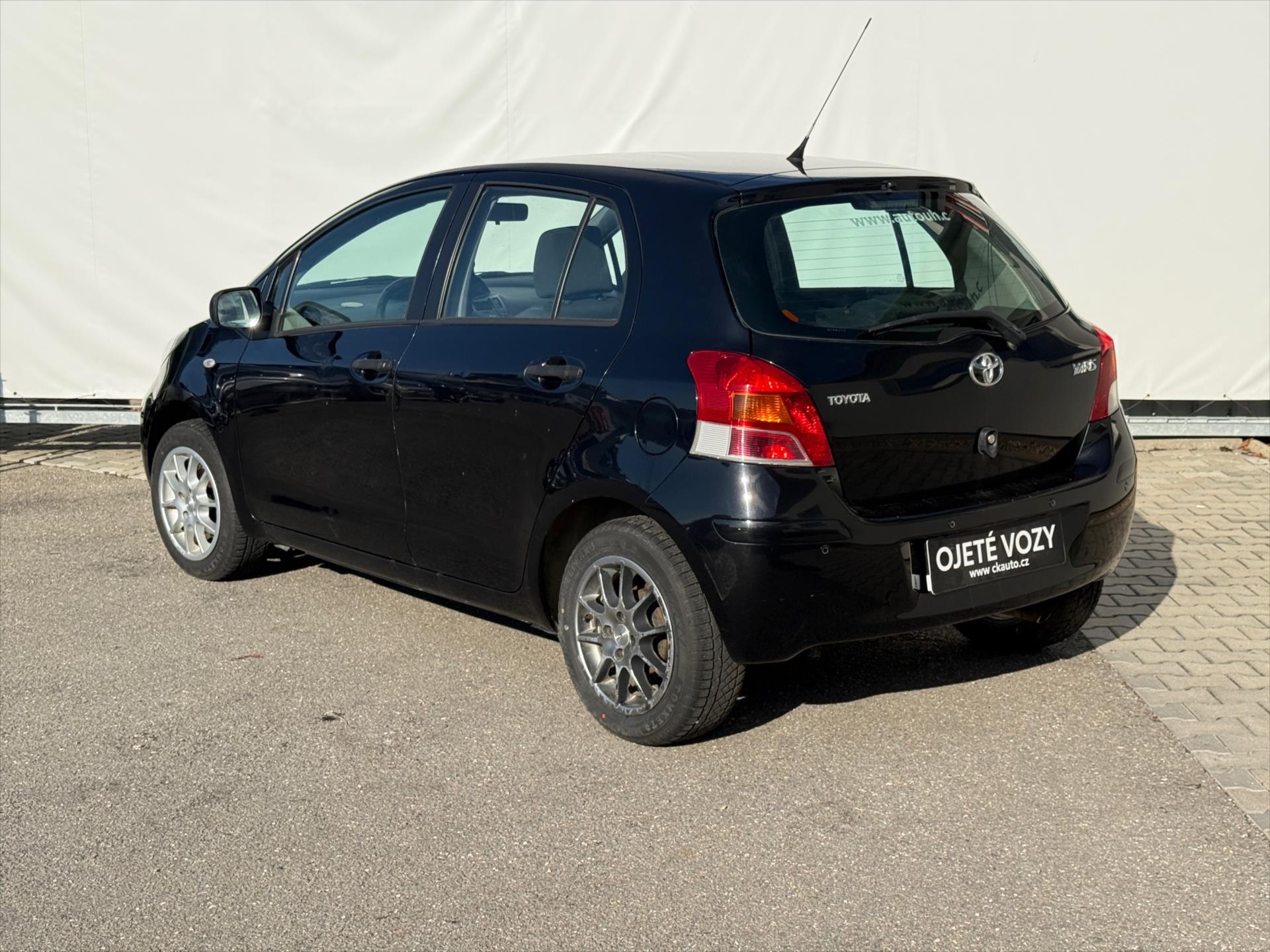 toyota-yaris-1-3-terra-cool - 5