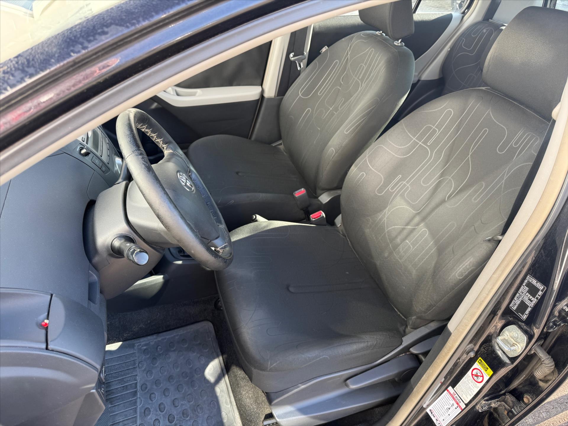 toyota-yaris-1-3-terra-cool - 9