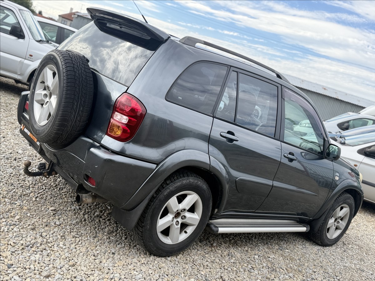 toyota-rav4-2-0-d-4d-4x4-tazne - 4