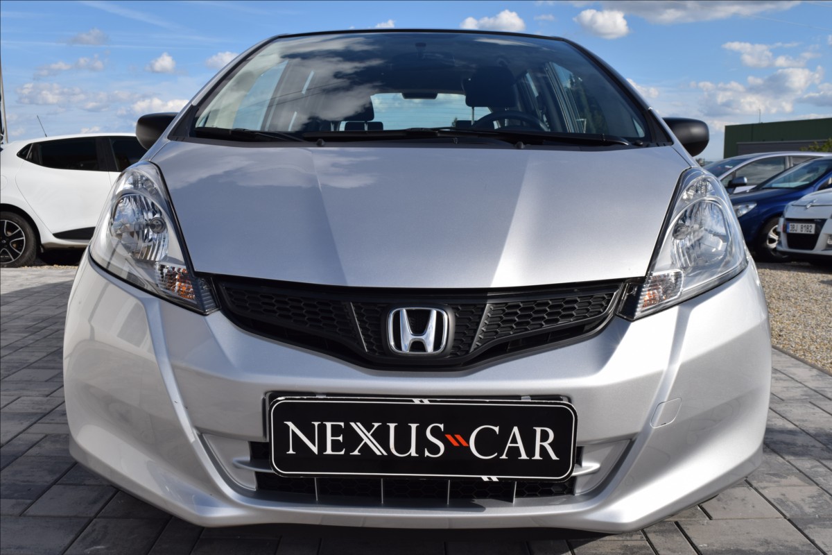 honda-jazz-1-2-i-66kw-alu-klima-nizke-km - 1