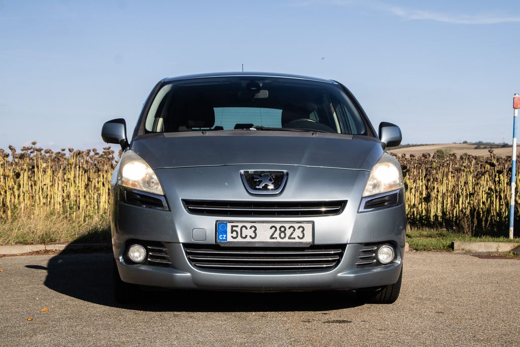 peugeot-5008 - 1