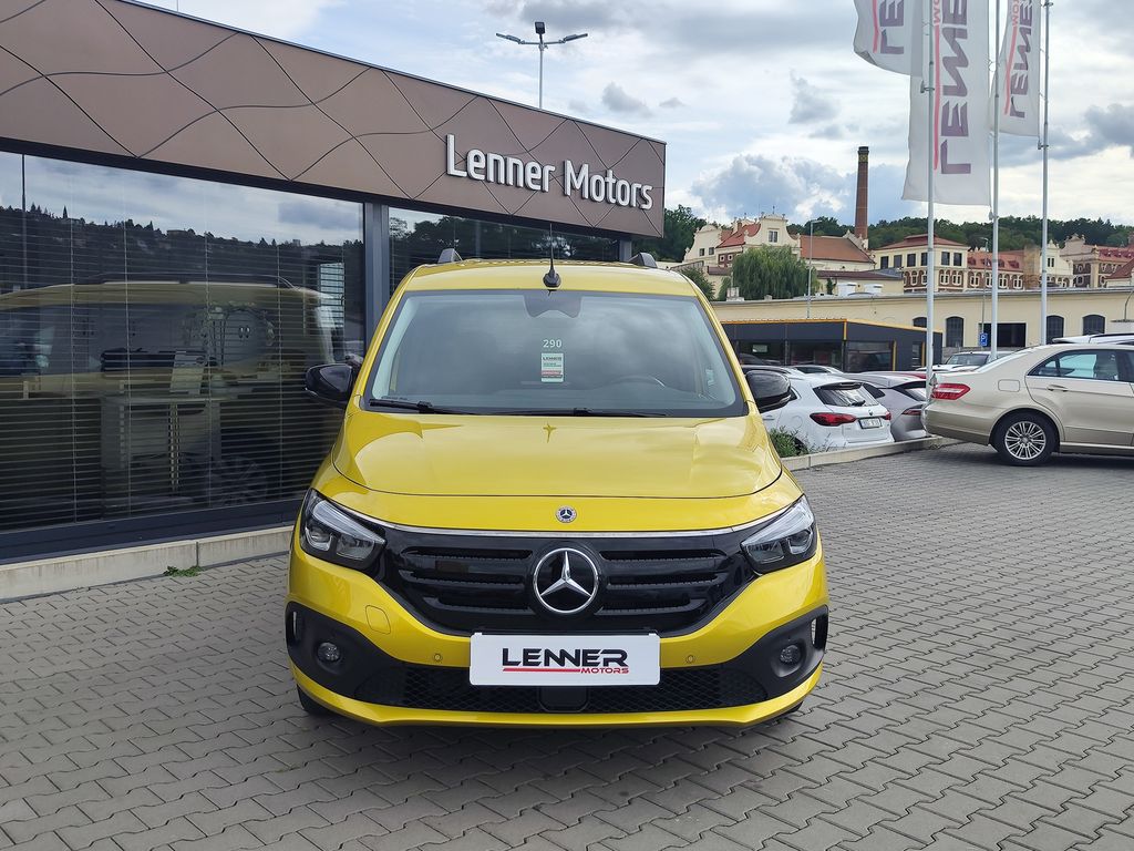 mercedes-benz-ev-90kw-45kwh-1-majitel-at - 1