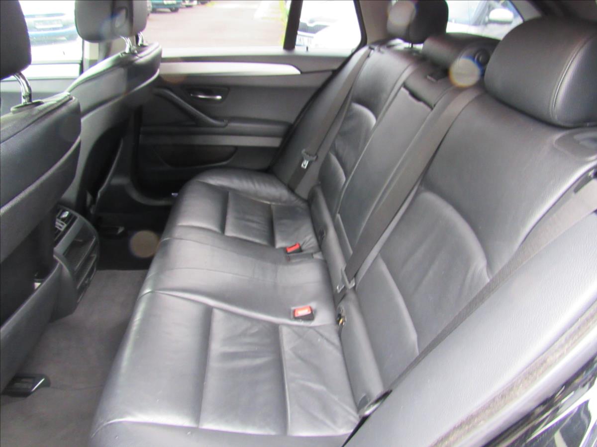 bmw-rada-5-3-0-d-530d-xdrive - 9