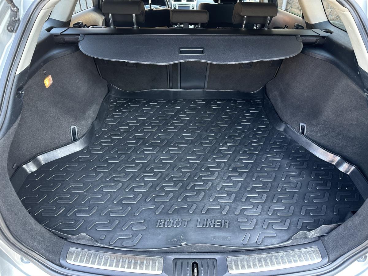 toyota-avensis-1-8-tazne - 4