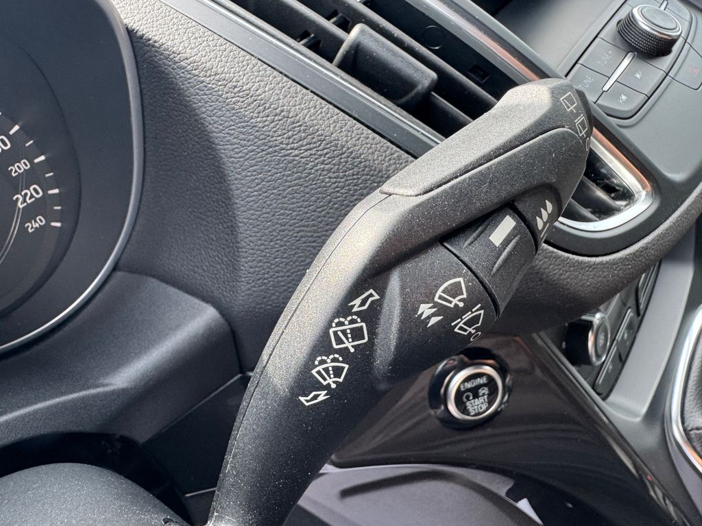 ford-c-max-1-0-ecoboost-sport - 9