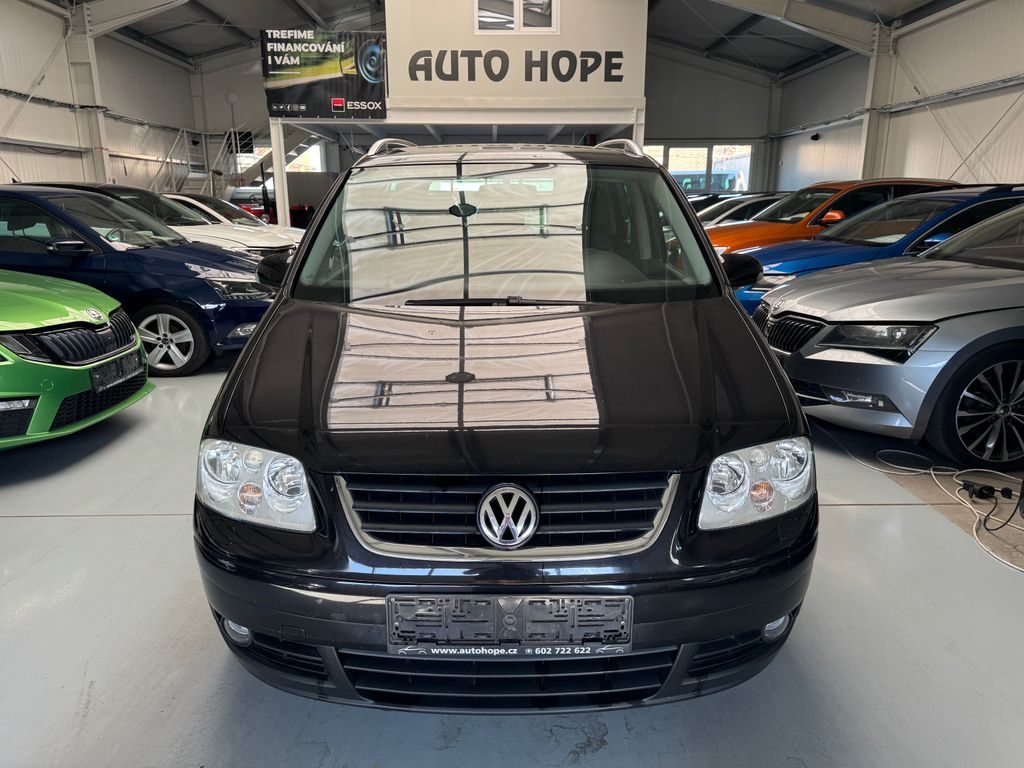 volkswagen-touran-2-0-tdi-dsg-highline - 1