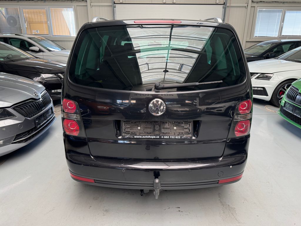 volkswagen-touran-2-0-tdi-dsg-highline - 4