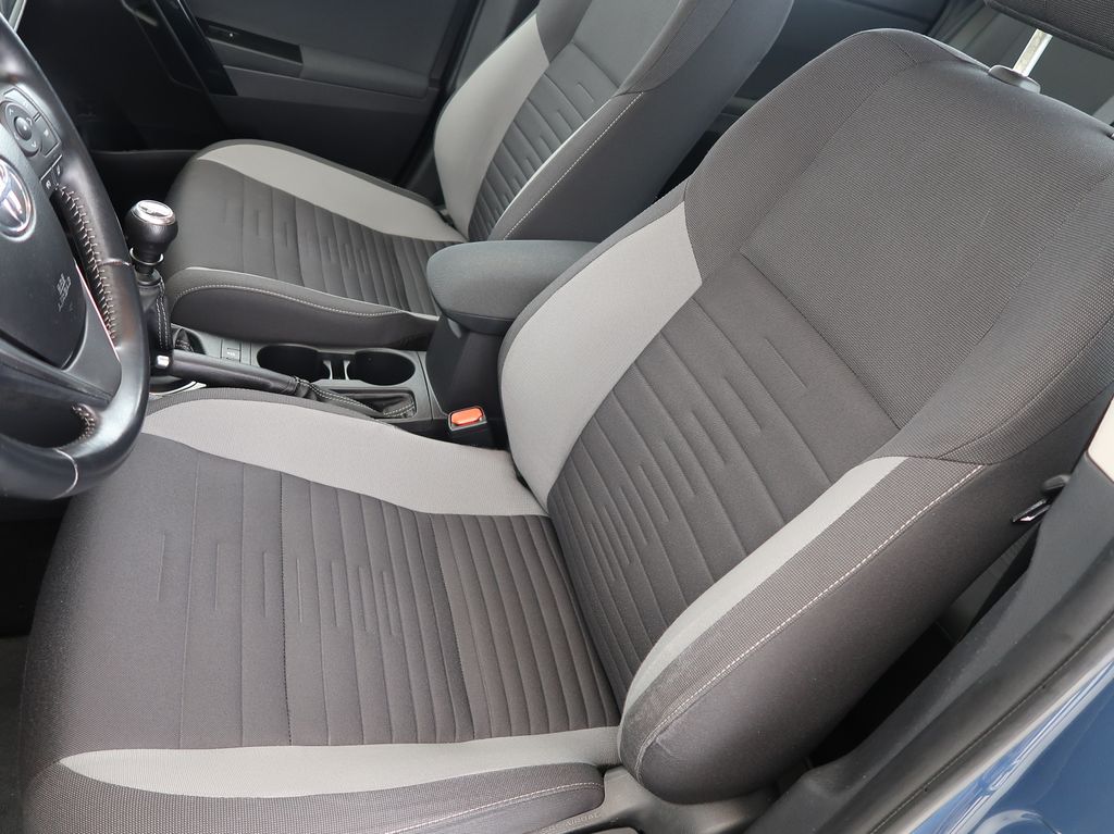 toyota-auris-1-6valvematic-97kw-manual-cz - 9