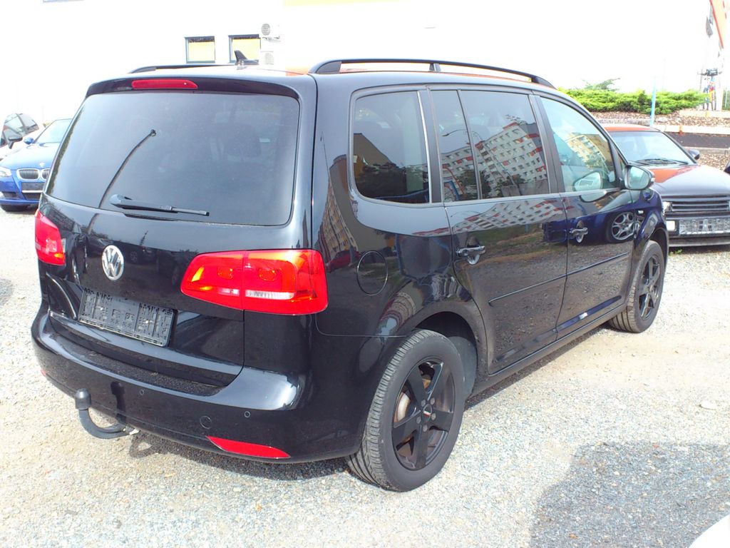 volkswagen-touran-match-2-0-tdi-7-mist - 8