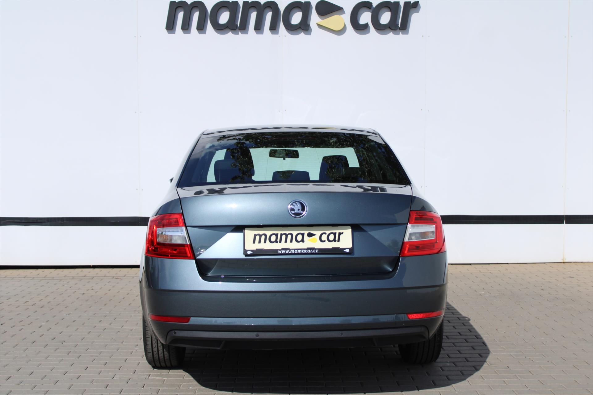skoda-octavia-1-6-tdi-85kw-dsg-ambiente-cr - 5