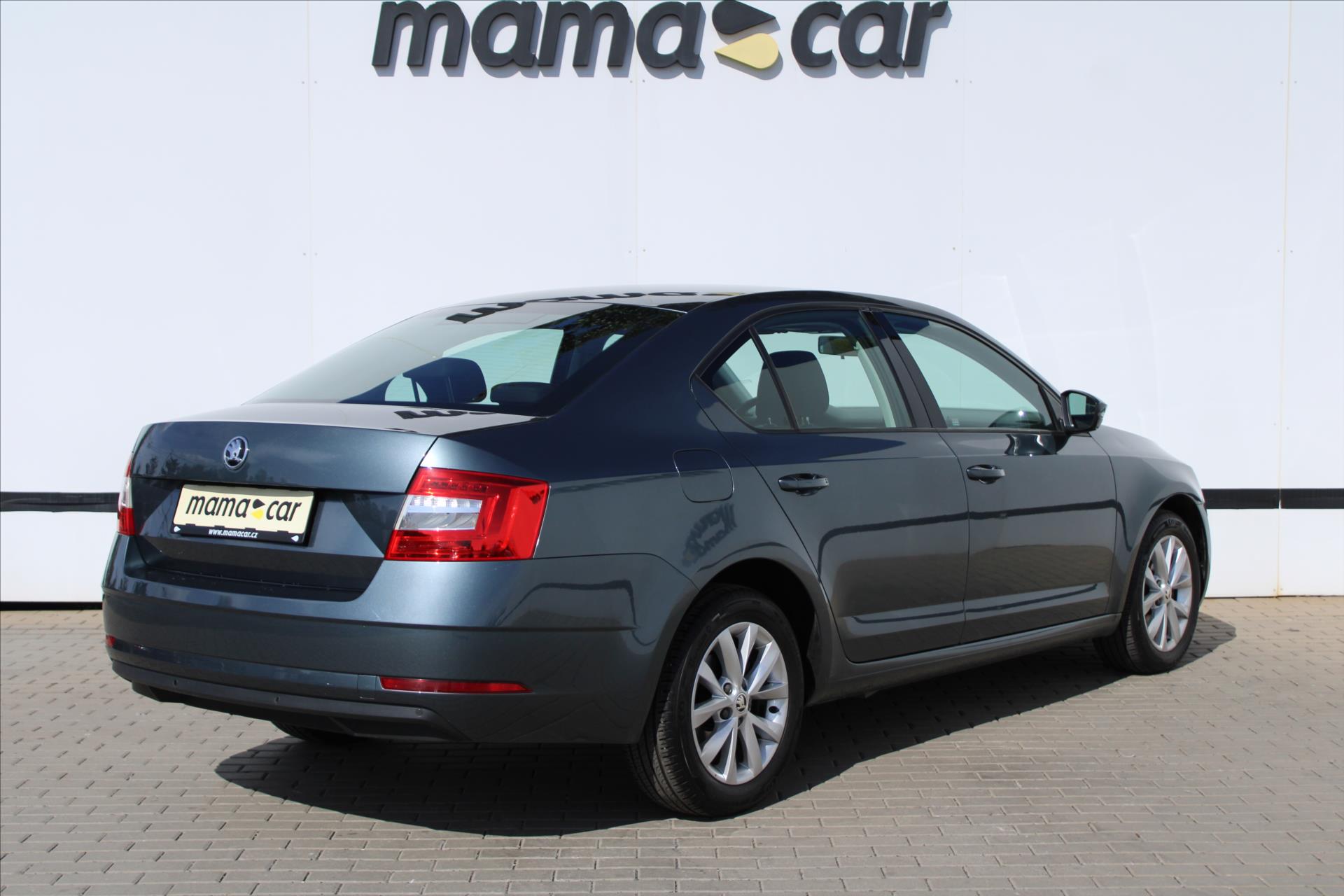 skoda-octavia-1-6-tdi-85kw-dsg-ambiente-cr - 6