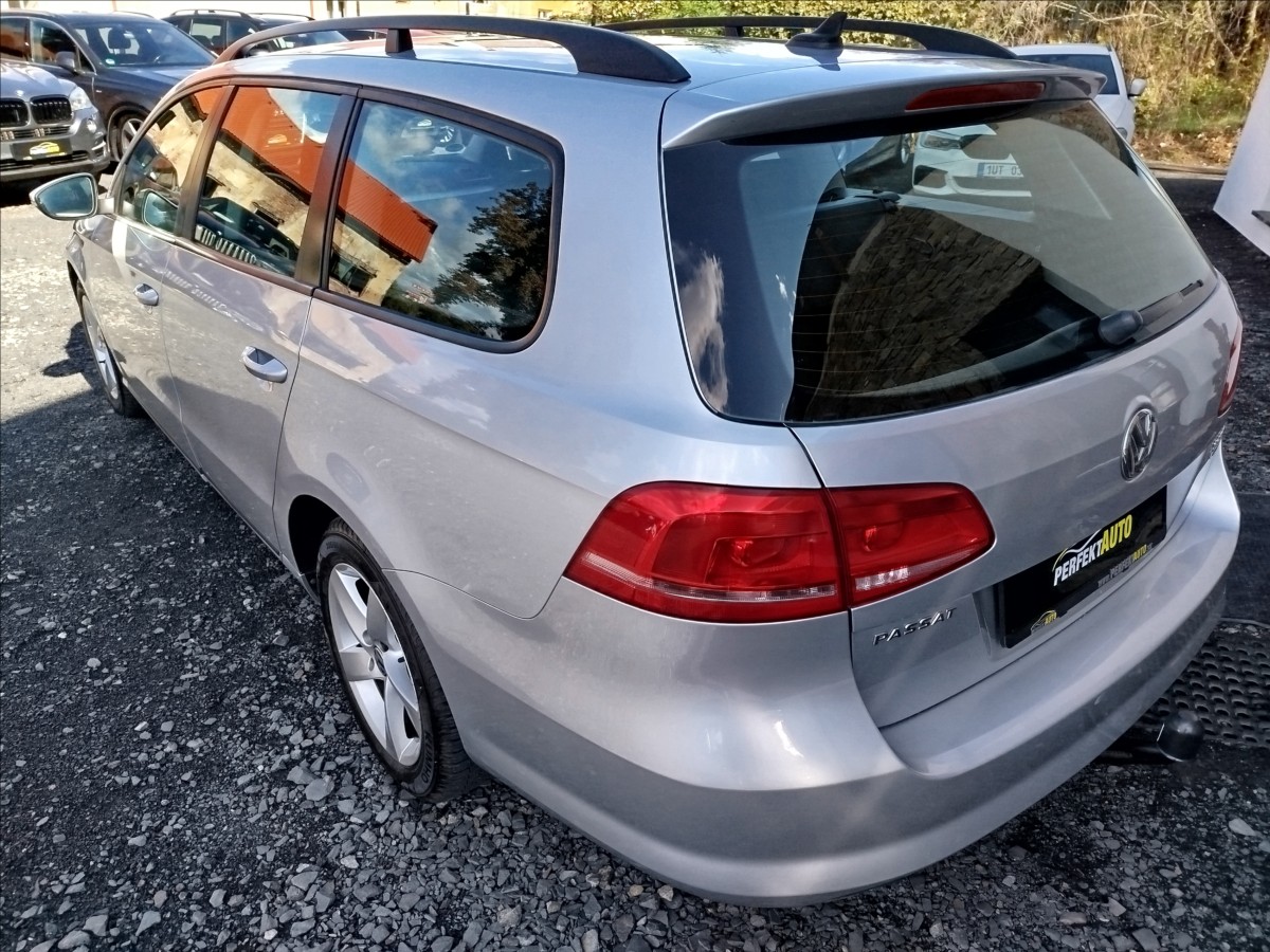 volkswagen-passat-2-0-tdi-103-kw-navi-kamera-tz - 3