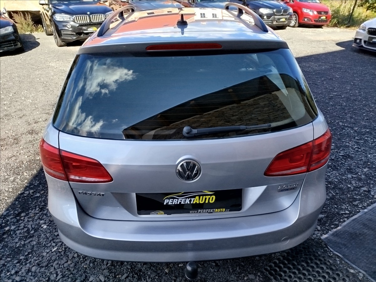volkswagen-passat-2-0-tdi-103-kw-navi-kamera-tz - 4