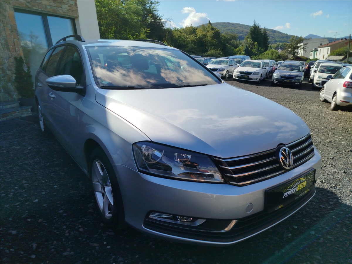 volkswagen-passat-2-0-tdi-103-kw-navi-kamera-tz - 8