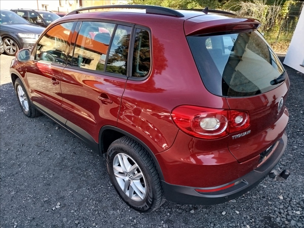 volkswagen-tiguan-2-0-tdi-103-kw-4x4-tz-manual - 3