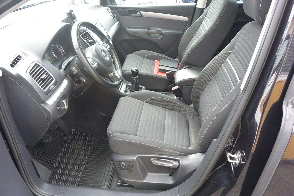 volkswagen-sharan-2-0tdi-cup - 8