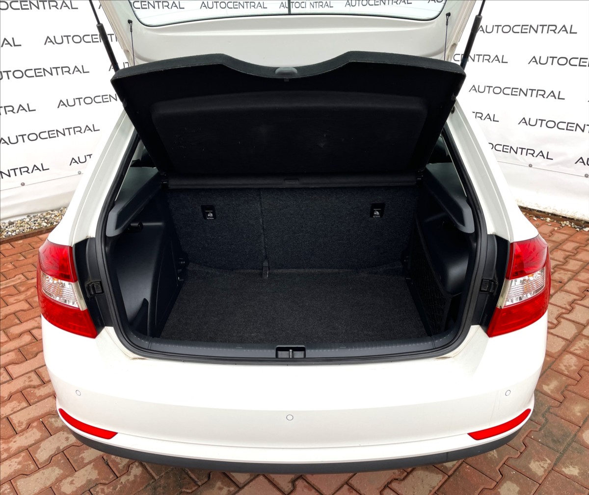 skoda-fabia-1-0-tsi-1-maj-cr-po-servisu - 9