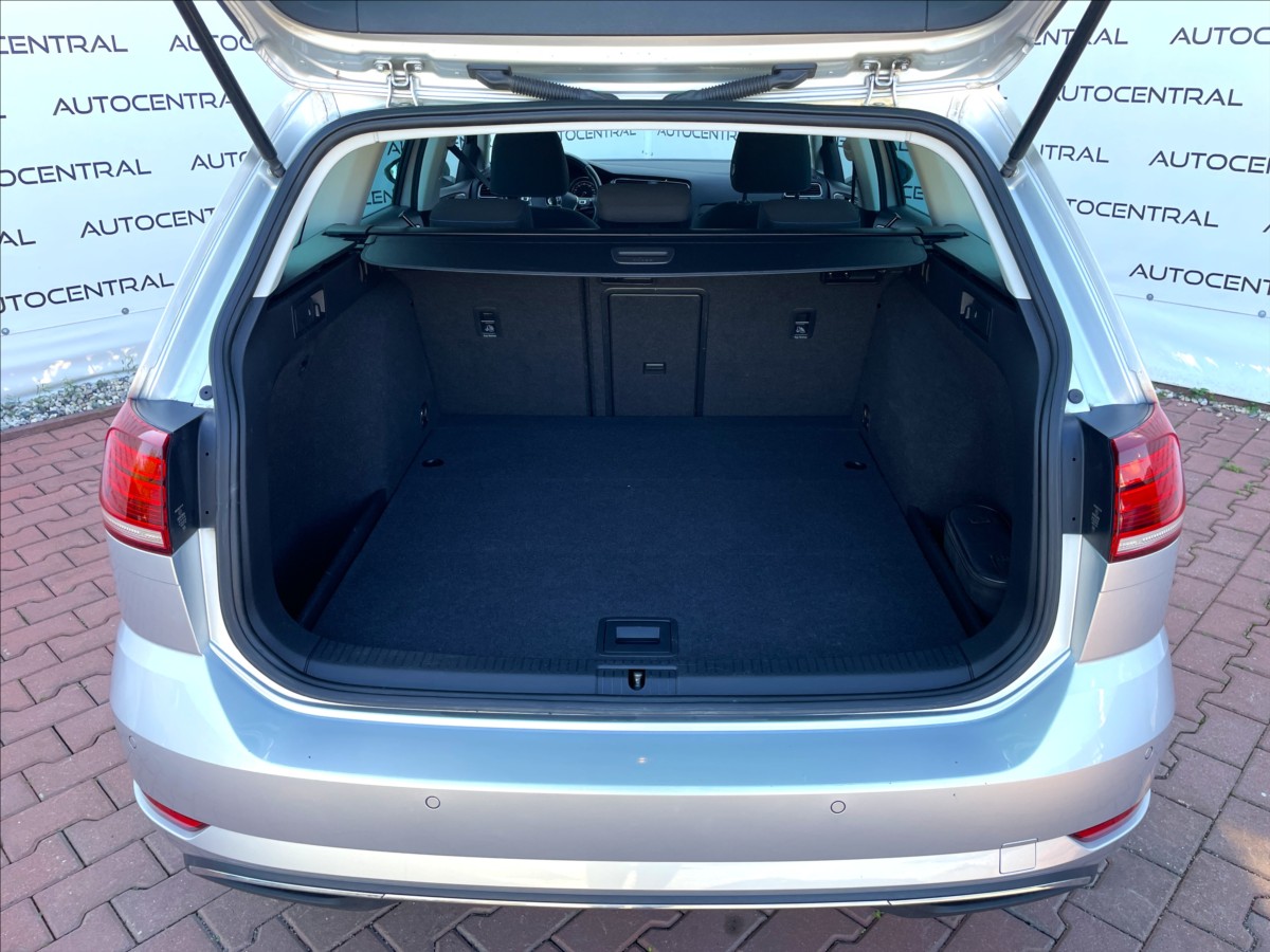volkswagen-golf-1-6-1-6tdi-join-85kw-po-servisu - 8