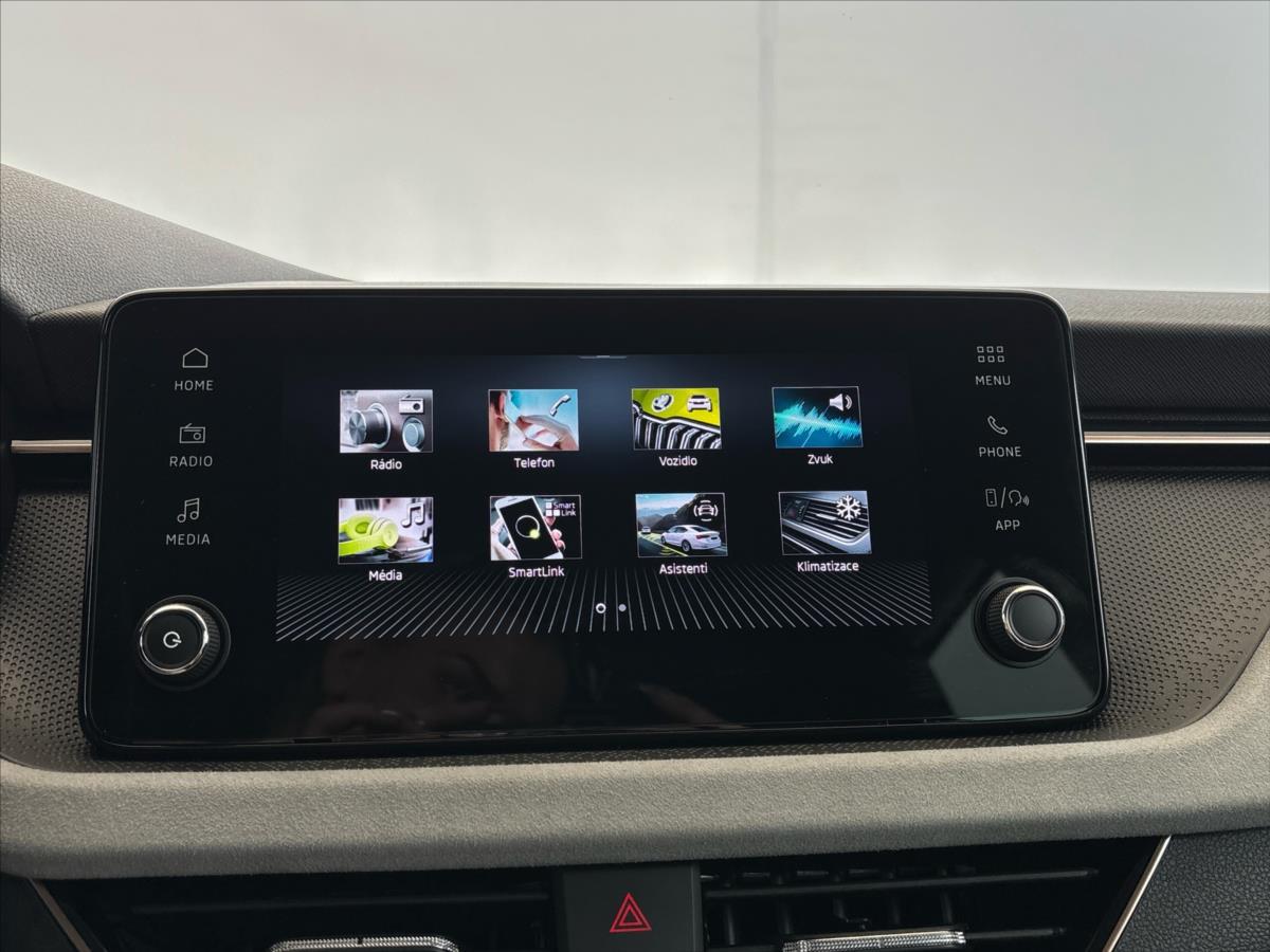 skoda-scala-1-5-tsi-top-selection-7dsg - 6