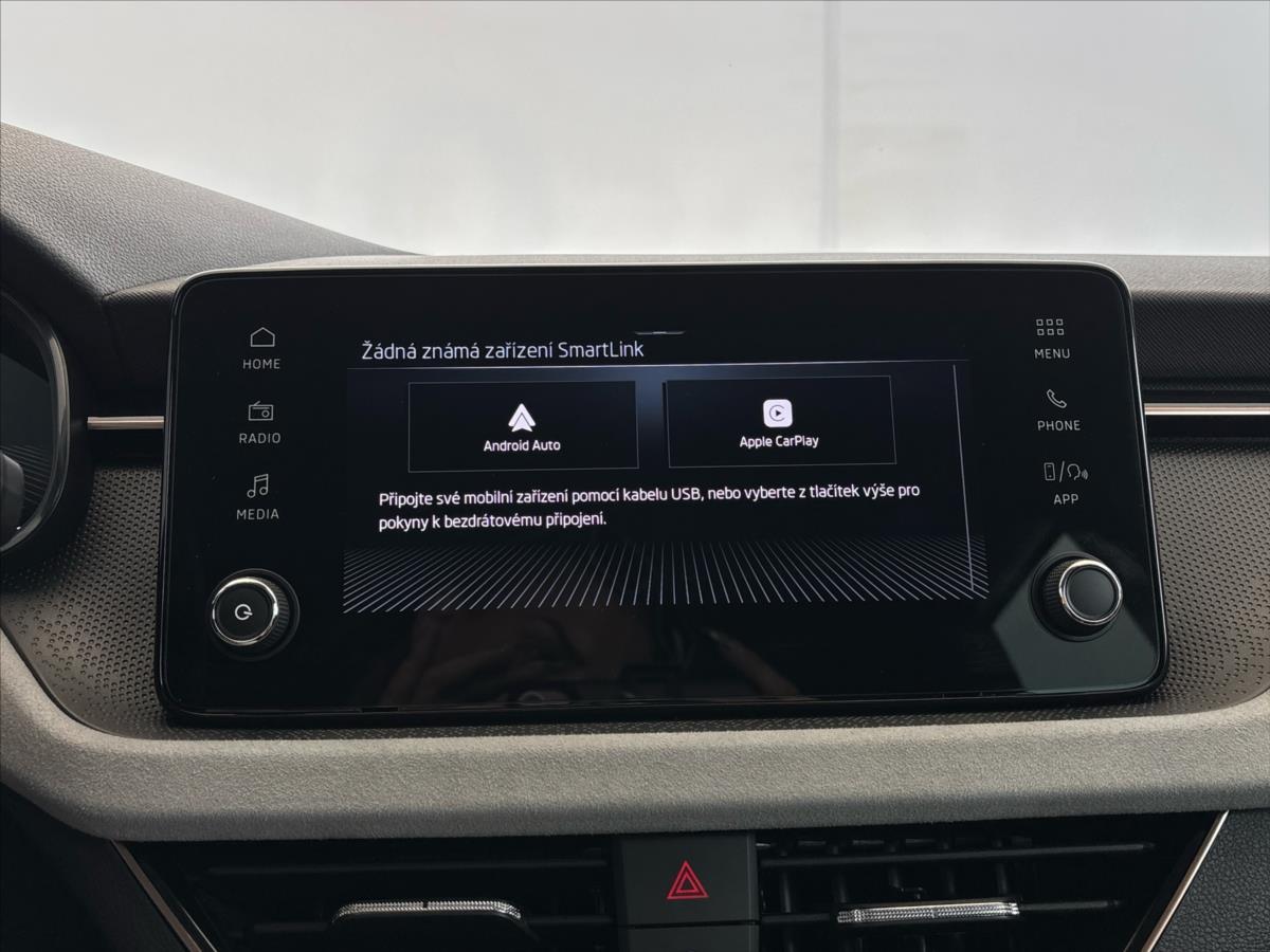 skoda-scala-1-5-tsi-top-selection-7dsg - 8