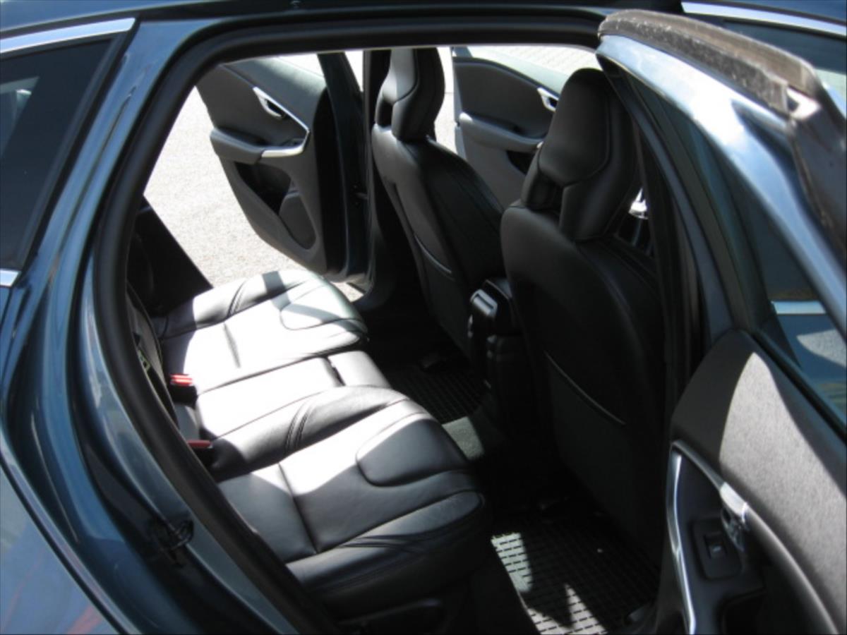volvo-v40-1-6-manual-kw-110 - 9