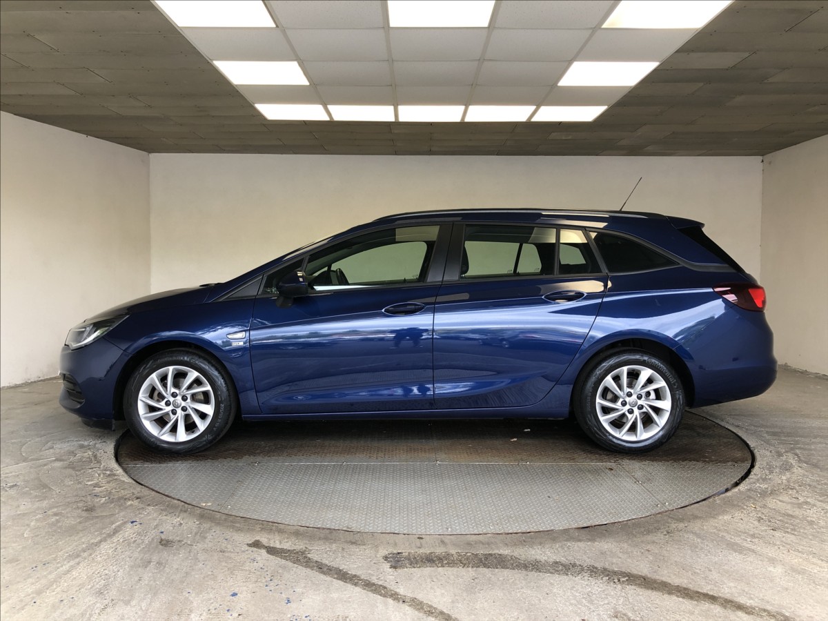 opel-astra-1-2-t-81kw-sport-tourer - 3