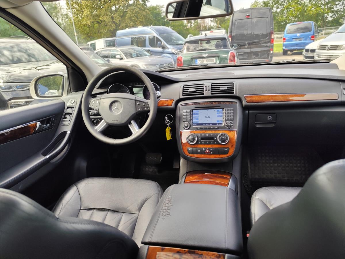 mercedes-benz-tridy-r-320cdi-165kw-4matic-aut-6mist - 2