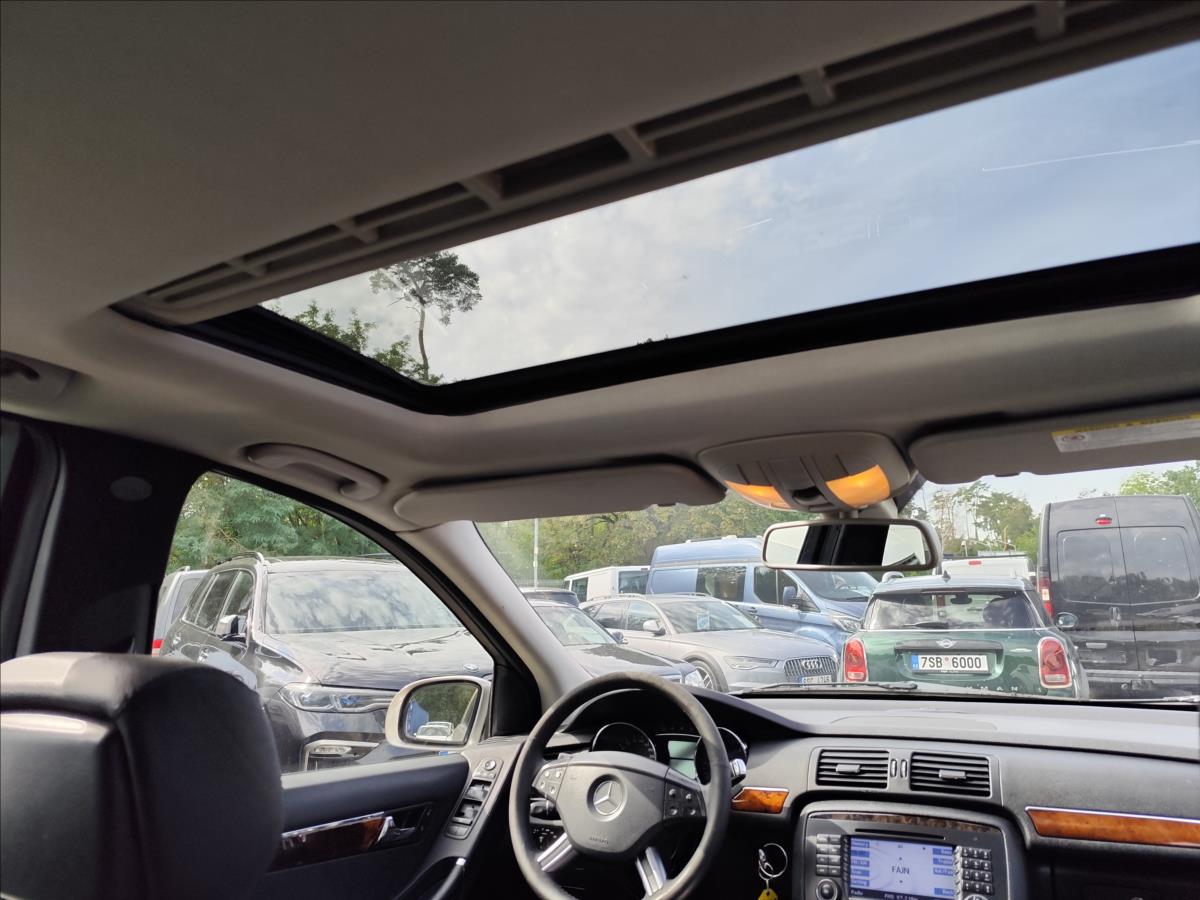 mercedes-benz-tridy-r-320cdi-165kw-4matic-aut-6mist - 3