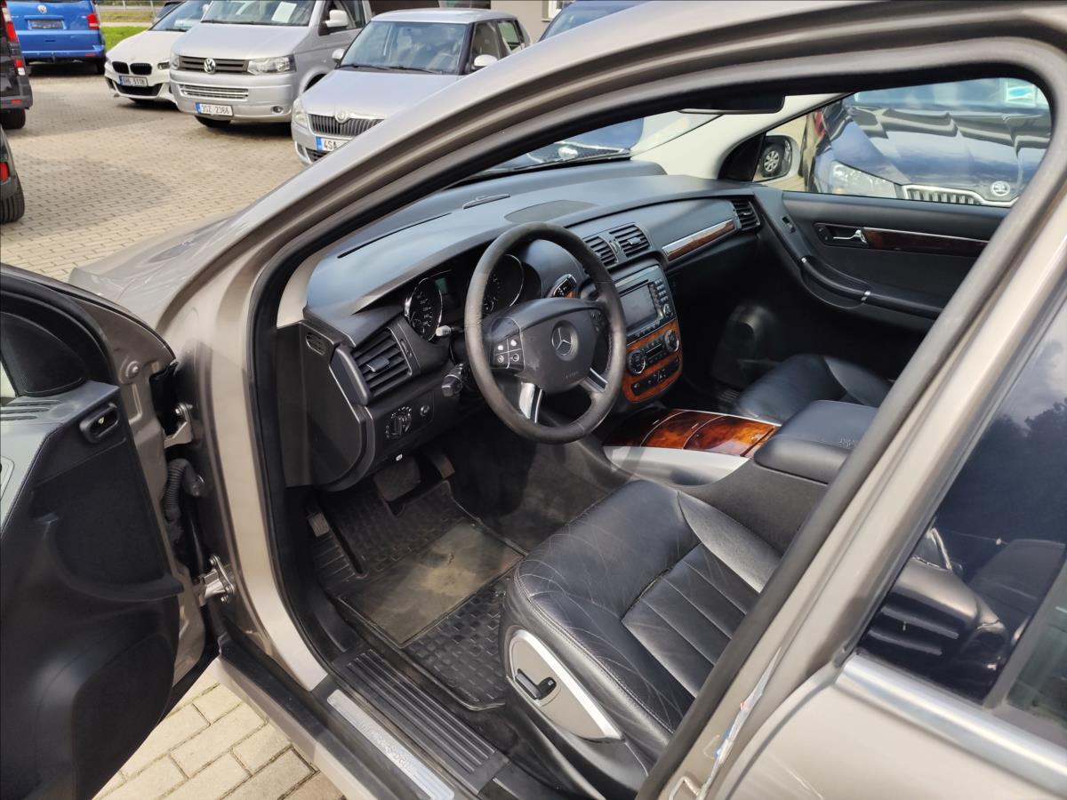 mercedes-benz-tridy-r-320cdi-165kw-4matic-aut-6mist - 6