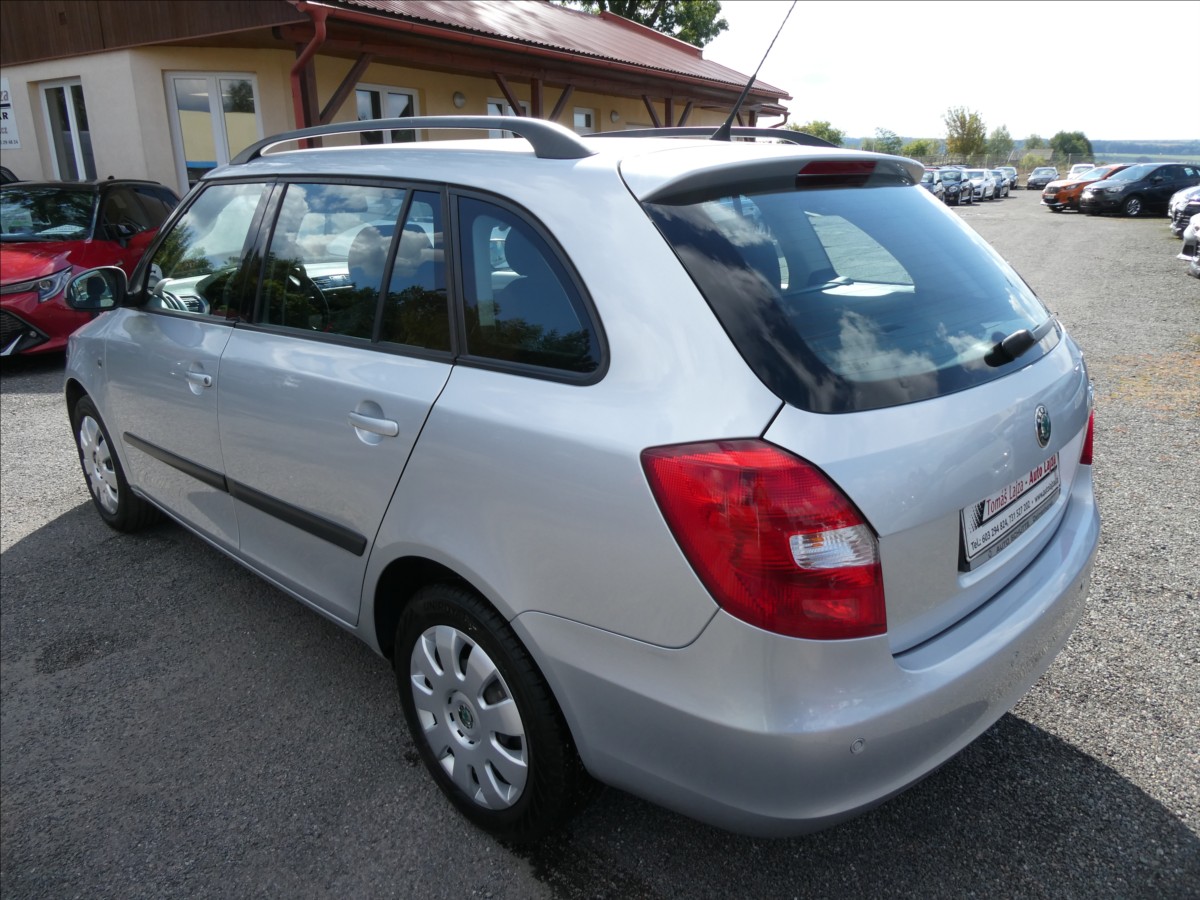 skoda-fabia-1-6-i-1-majitel-zaves-serviska - 6