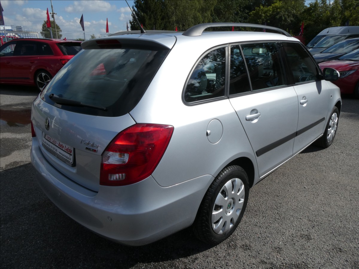 skoda-fabia-1-6-i-1-majitel-zaves-serviska - 8