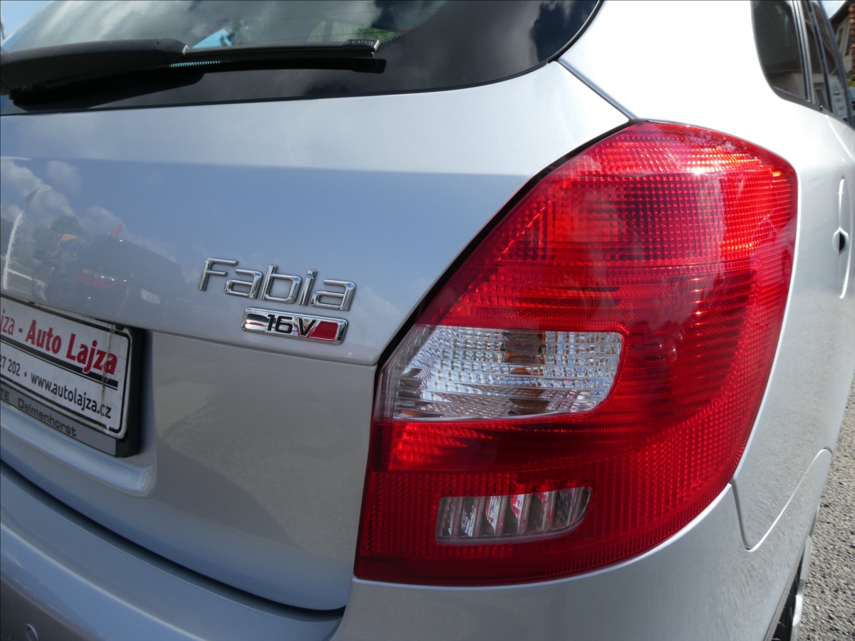skoda-fabia-1-6-i-1-majitel-zaves-serviska - 9