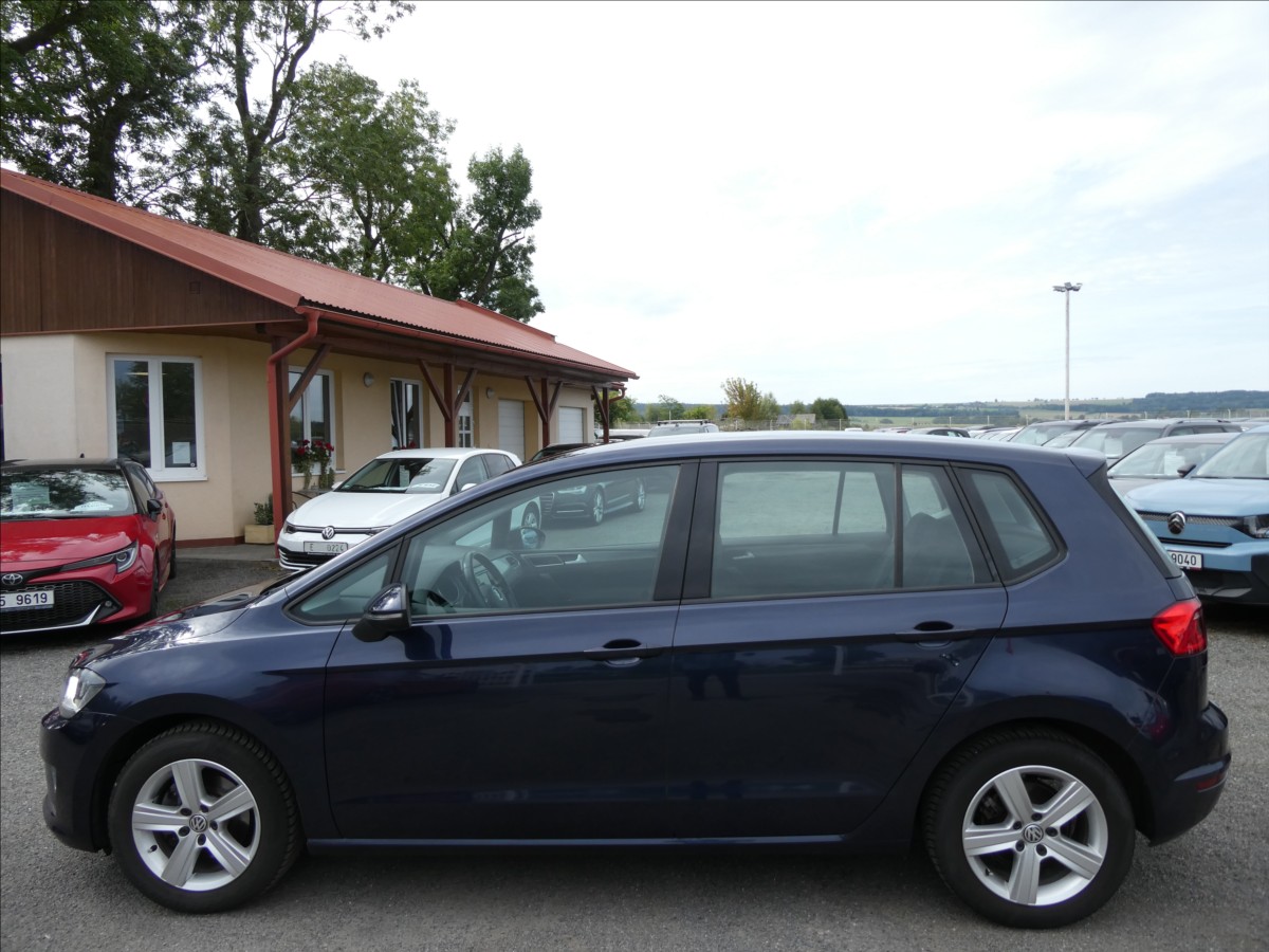 volkswagen-golf-sportsvan-1-6-tdi-81kw-1-majitel-serviska - 5