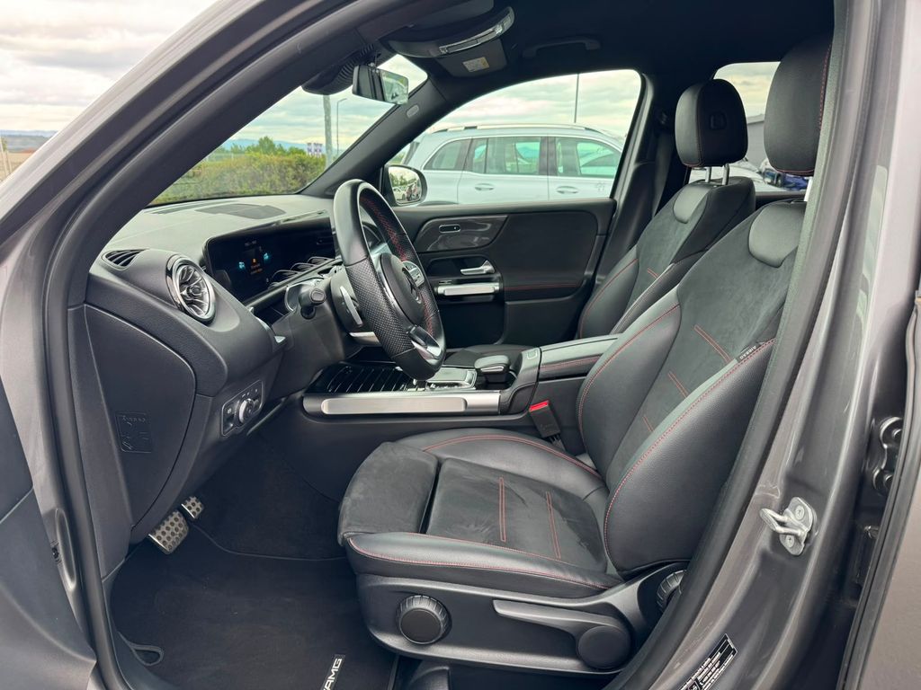 mercedes-benz-glb-220d-4matic-amg - 6